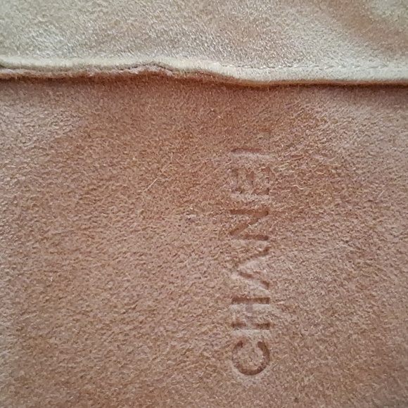 Chanel patchwork suede tote. - Picture 2 of 11